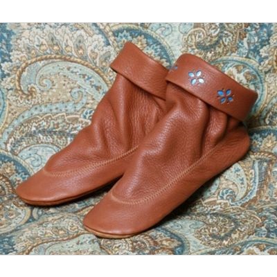 (image for) Women’s Deerskin Moccasin Teepee Boots